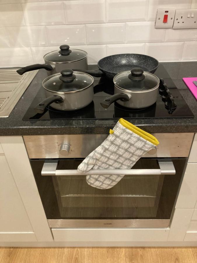Private 3 Bedroom House Ideal For Family & Friends キリーベグス エクステリア 写真