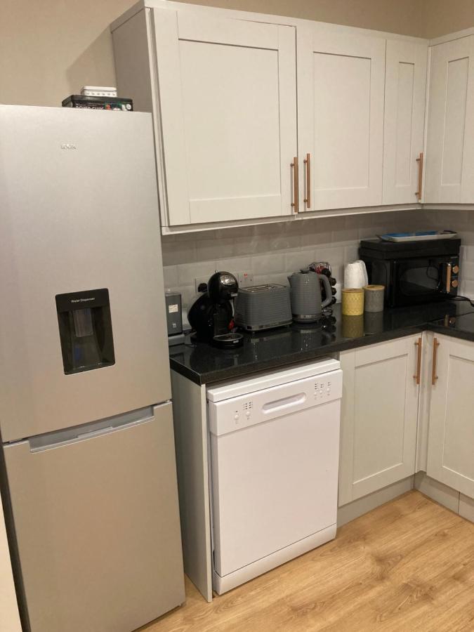 Private 3 Bedroom House Ideal For Family & Friends キリーベグス エクステリア 写真